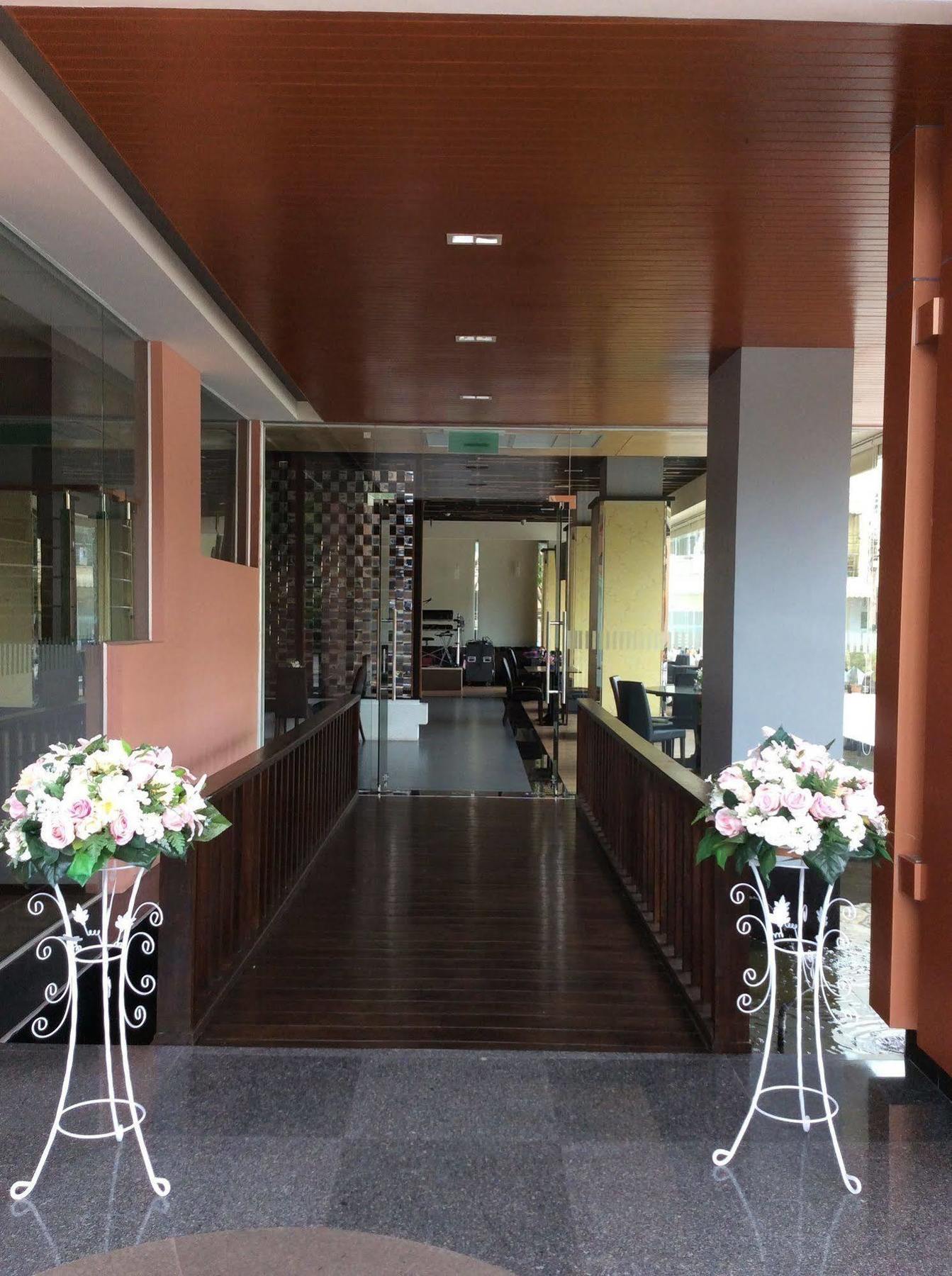 Grand Oliver Hotel Danok Sadao 外观 照片
