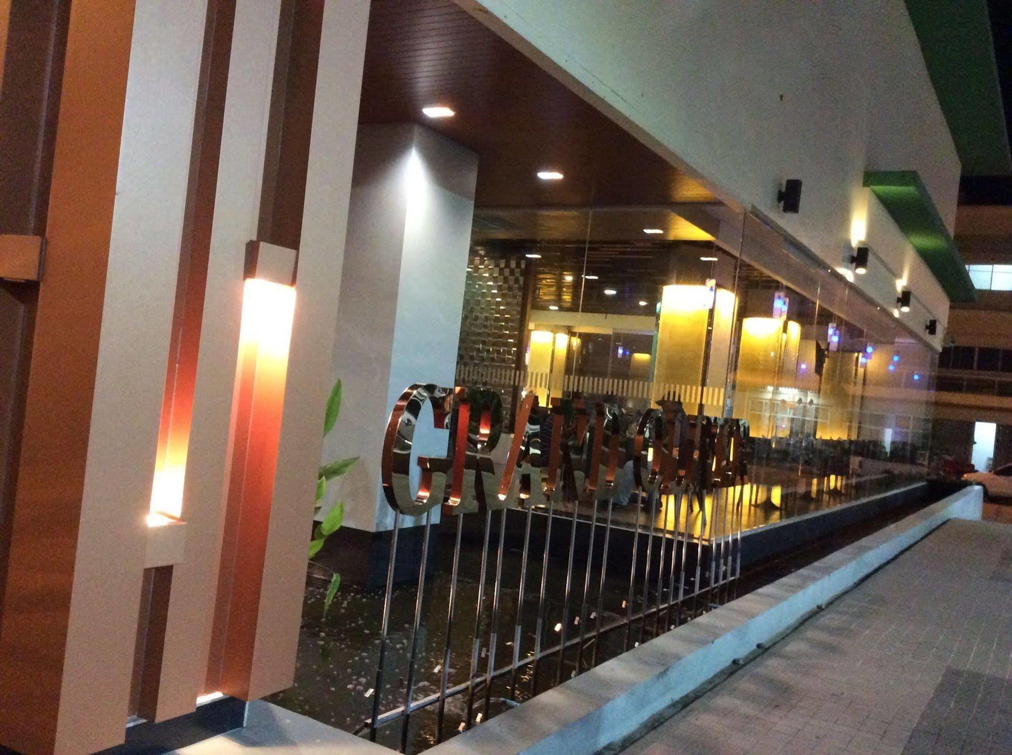 Grand Oliver Hotel Danok Sadao 外观 照片